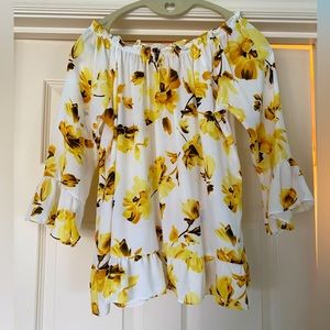 Off-the-shoulder 3/4 sleeve floral top